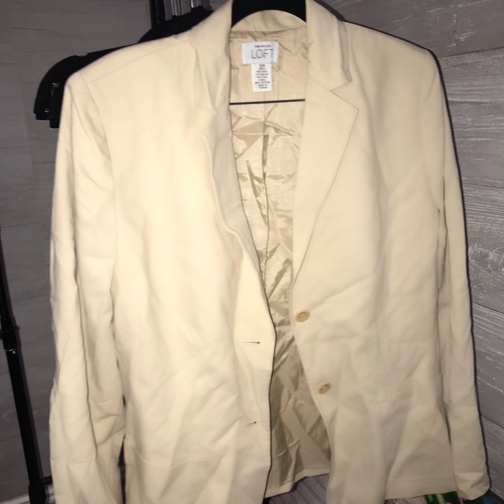 Beige Short Blazer - image 2